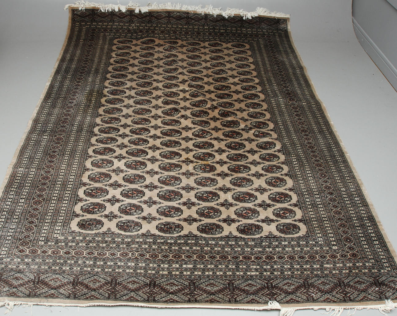 MATTA, orientalisk, 330 x 245 cm.