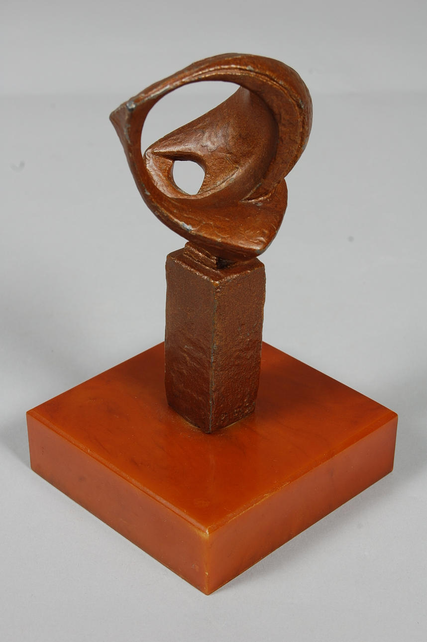 BENGT AMUNDIN. SKULPTUR, " Kosmiskt Rum" signerad, daterad.