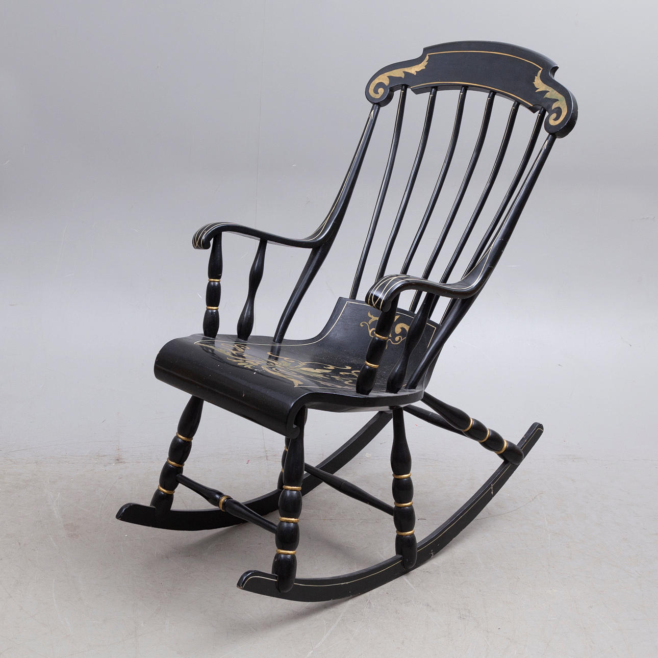 SCHAUKELSTUHL, bemalt, Jahrhundertwende 1900.
