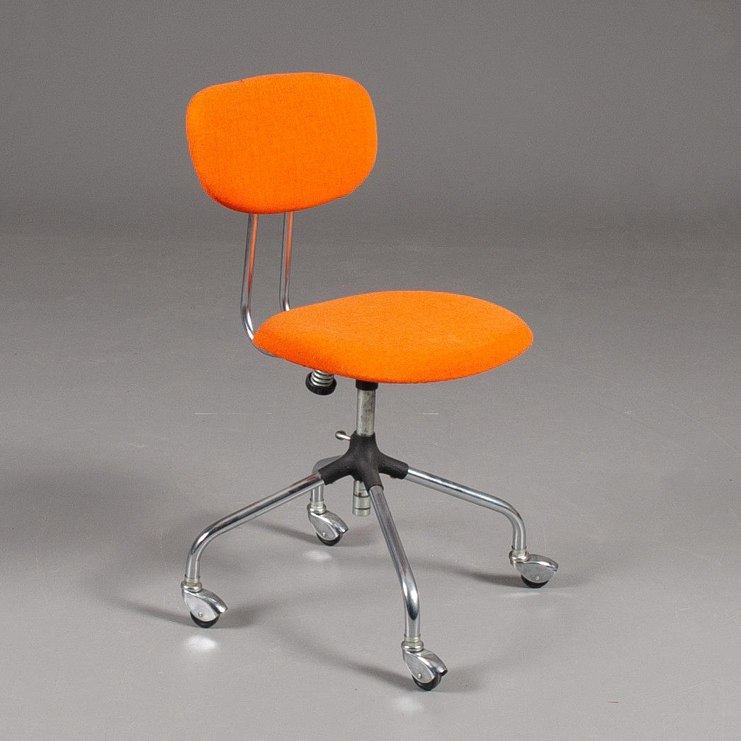 DESK CHAIR. Industrial style, Japan 60s. Furniture - Armchairs
