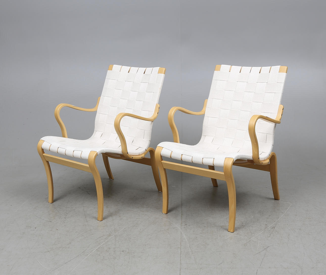 KARMSTOLAR, ett par, "Mina", Bruno Mathsson, Mathsson International, 1997.