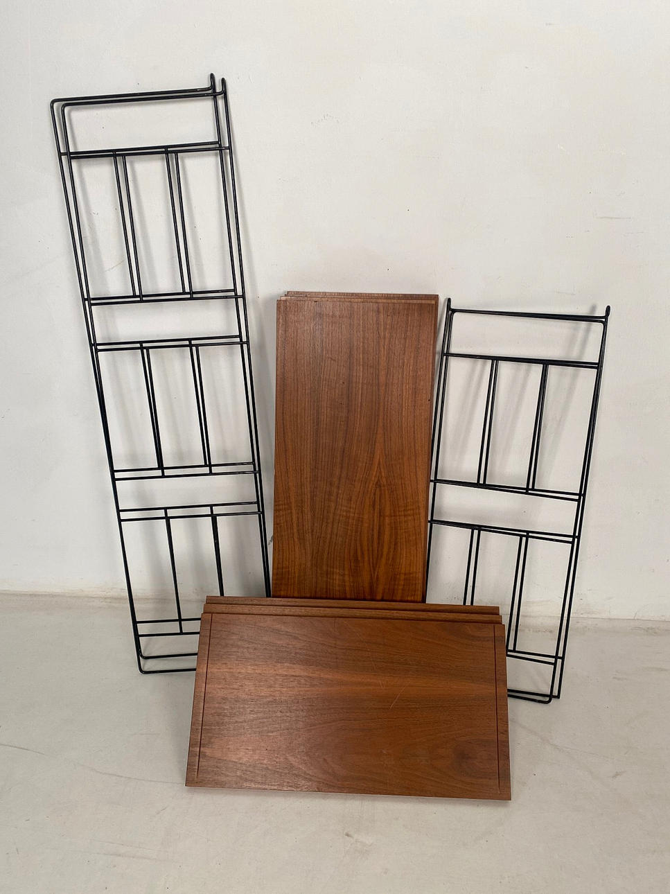 Estante tipo escalera/librería, años 60.