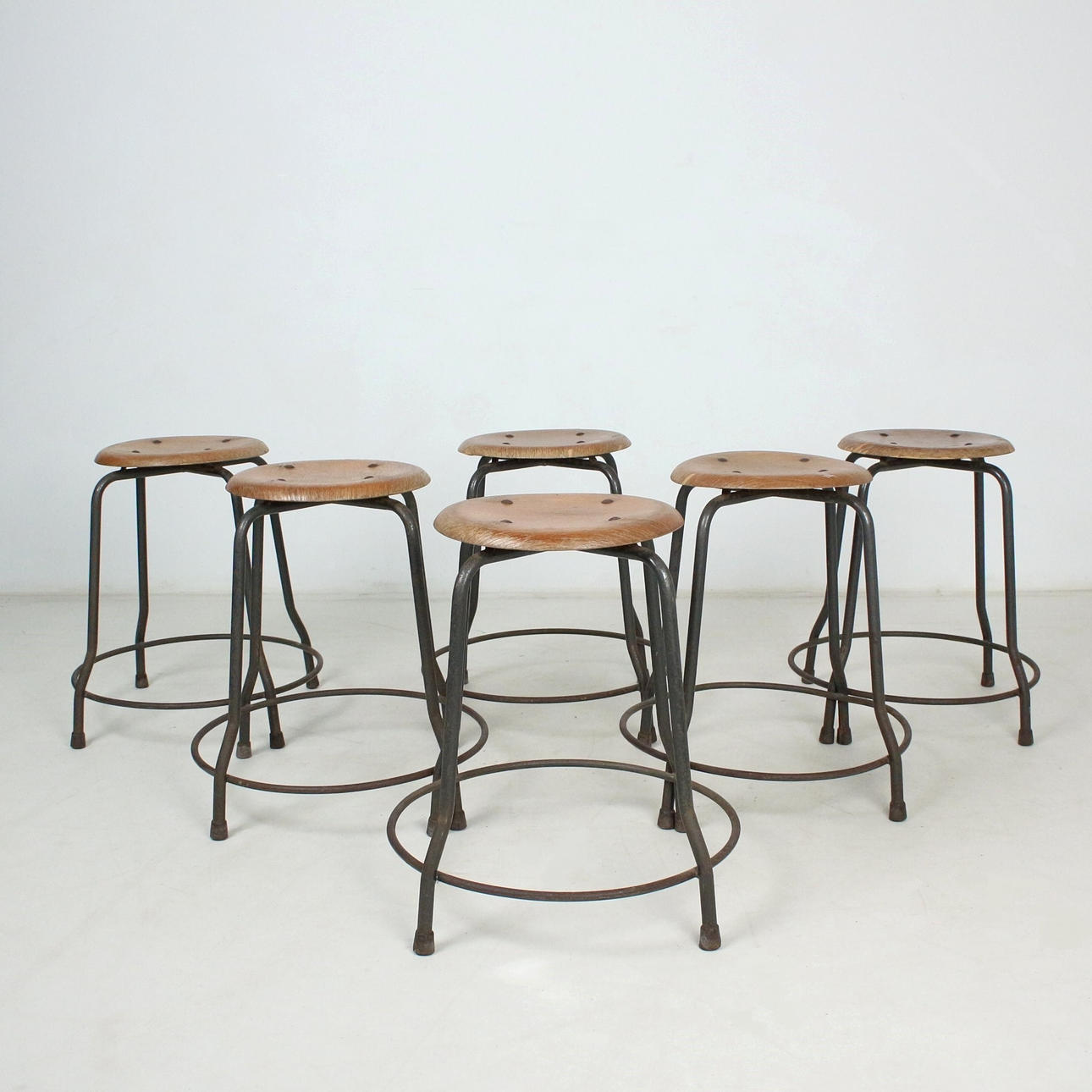 Uppsättning av 6 Bauhaus Pallar.