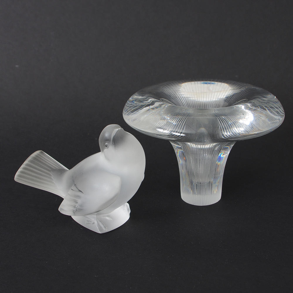 VAS SAMT FÅGEL, glas, vasen Tapio Wirkkala, fågeln Lalique.