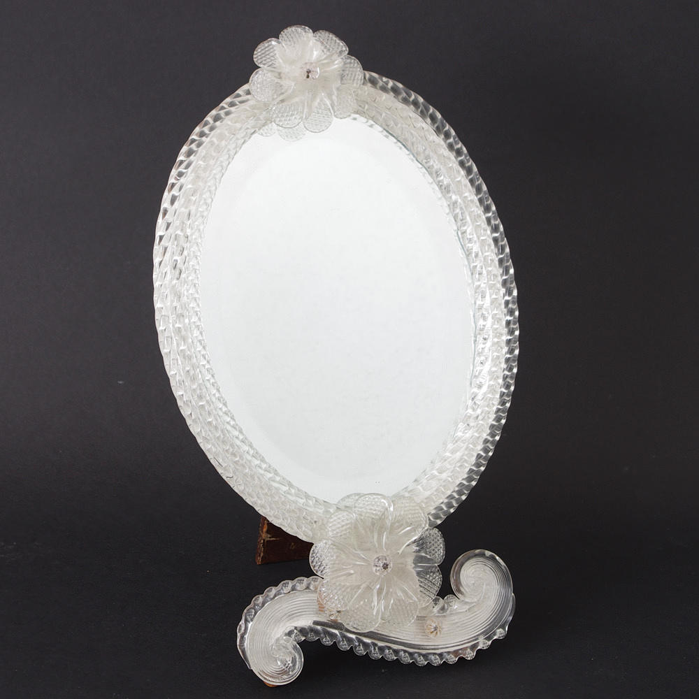 BORDSSPEGEL, venetiansk stil.