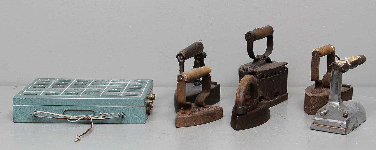 SRYKJÄRN, 6 st samt SKOLSPARBÖSSA, 1800-1900-tal.