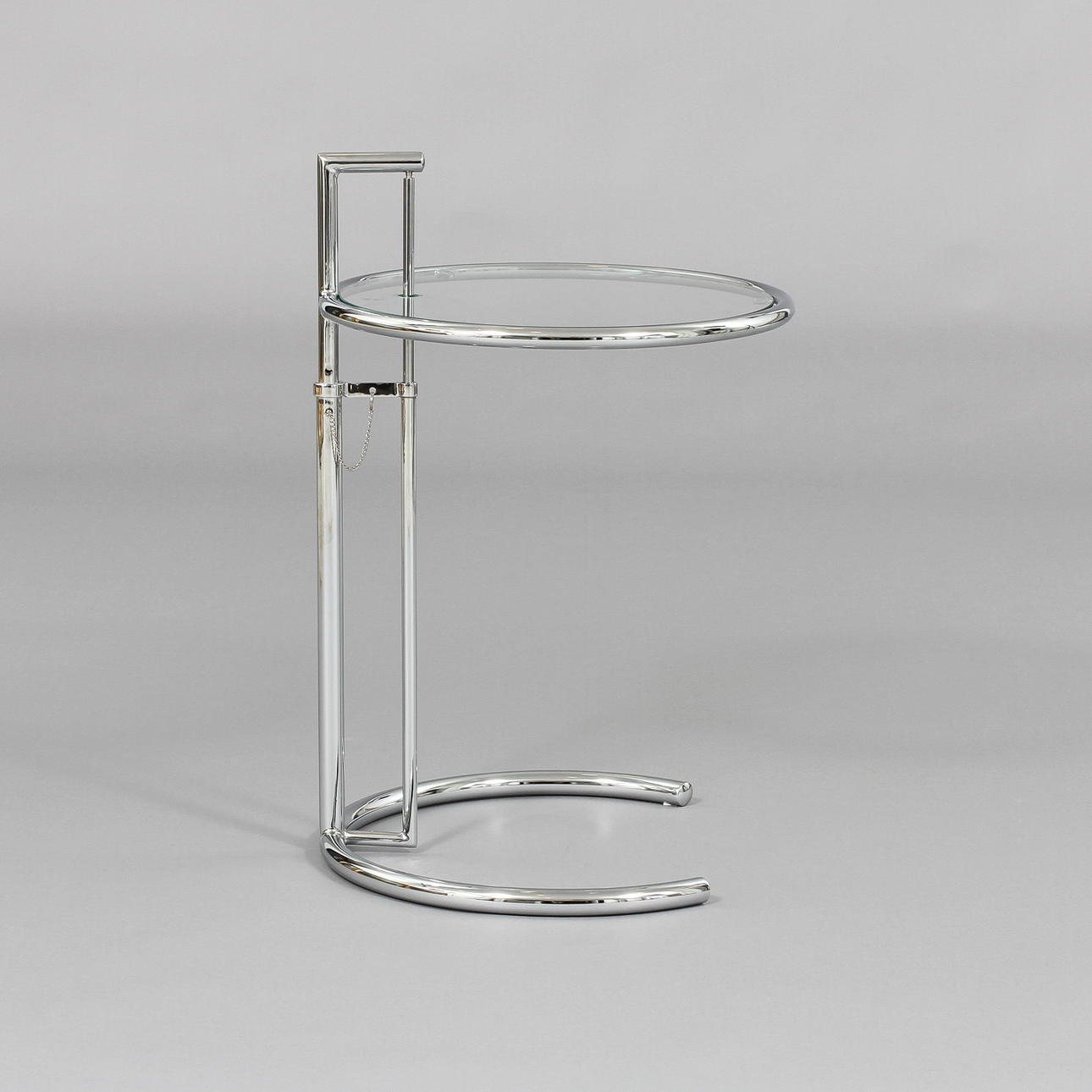 BORD, efter Eileen Gray, modell 1027.