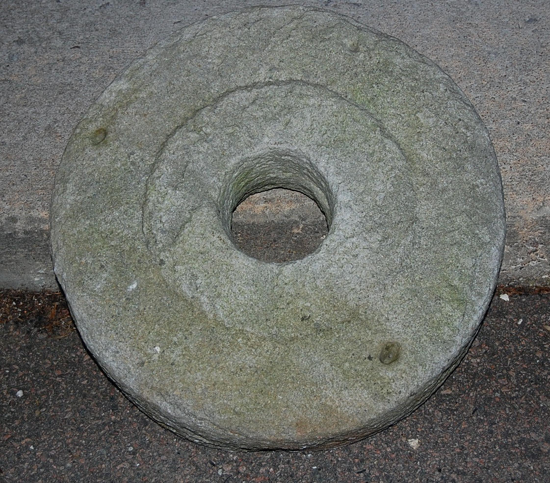 KVARNSTEN, huggen 1800-tal.