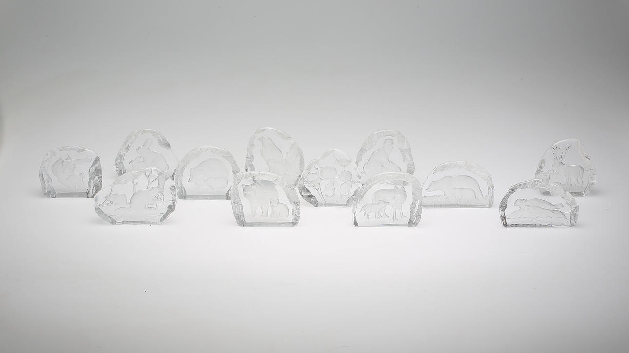 MATS JONASSON. GLASSKULPTURER, Svenskt glas, WWF, 12 st.