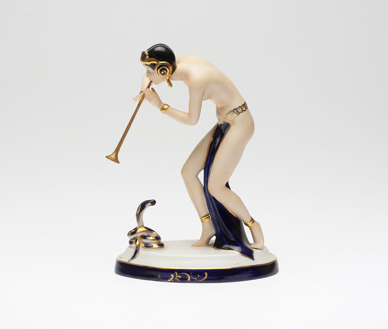 FIGURIN, Porslin, Royal Dux, Ormtjuserska.