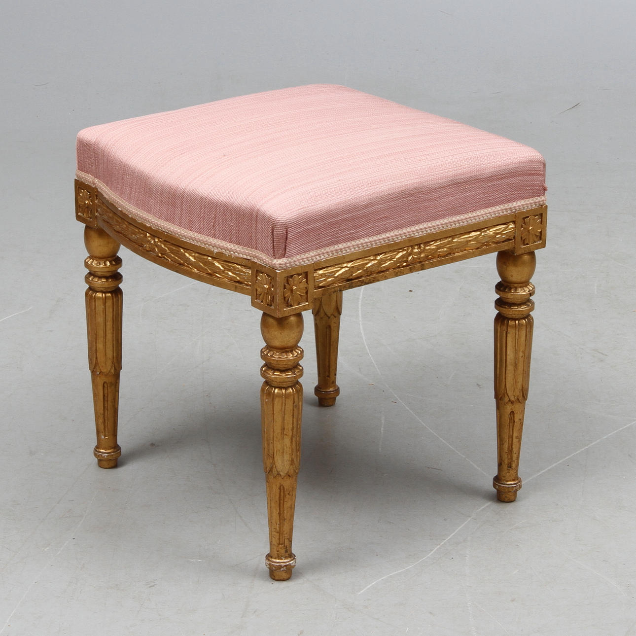 TABURETT, Gustaviansk stil, 1900-tal.