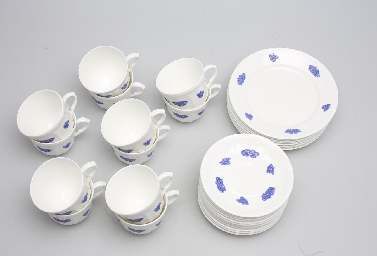 KAFFESERVIS. 32 delar. Porslin "Blå Blom" Gustavsberg.