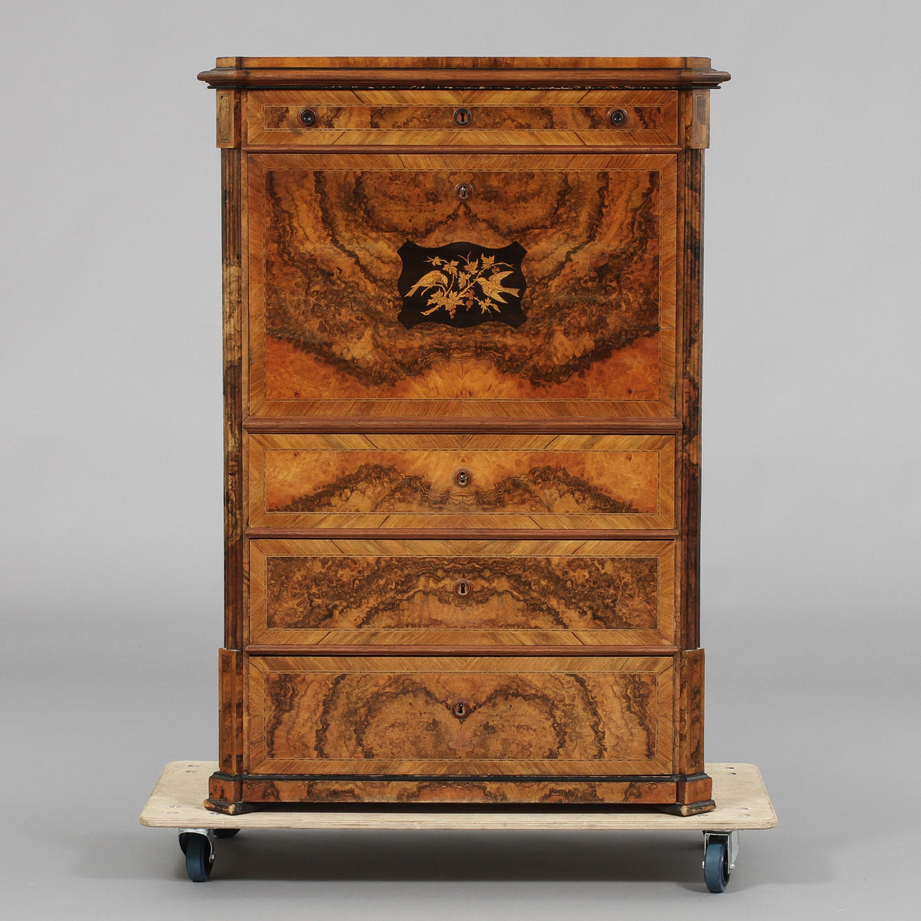 CHIFFONIER, 1800-tal.