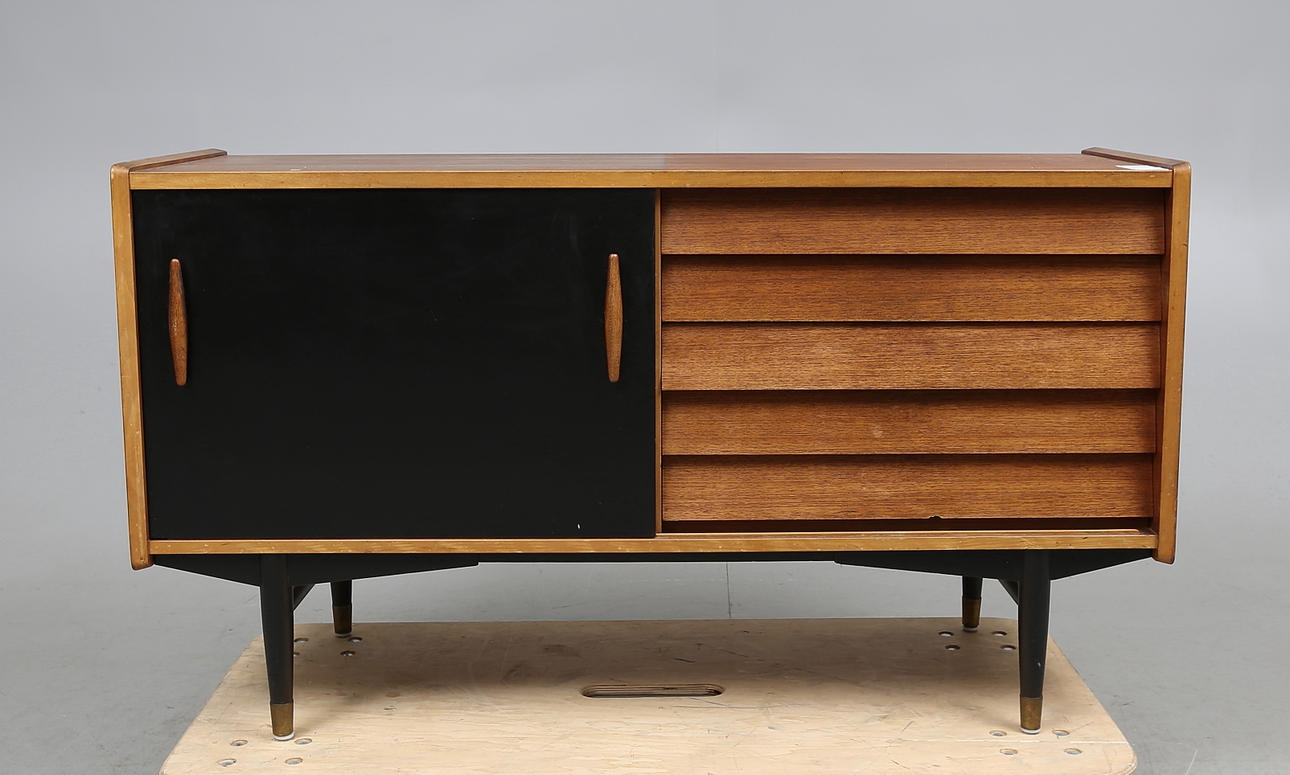SIDEBOARD, Hugo Troeds, Bjärnum, 1950/60-tal.
