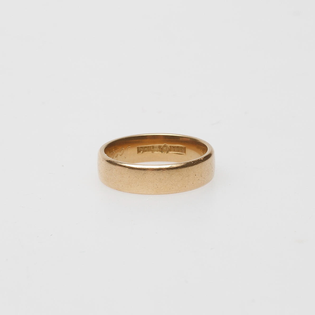 RING, 18k guld, vikt ca 5,8 gr.