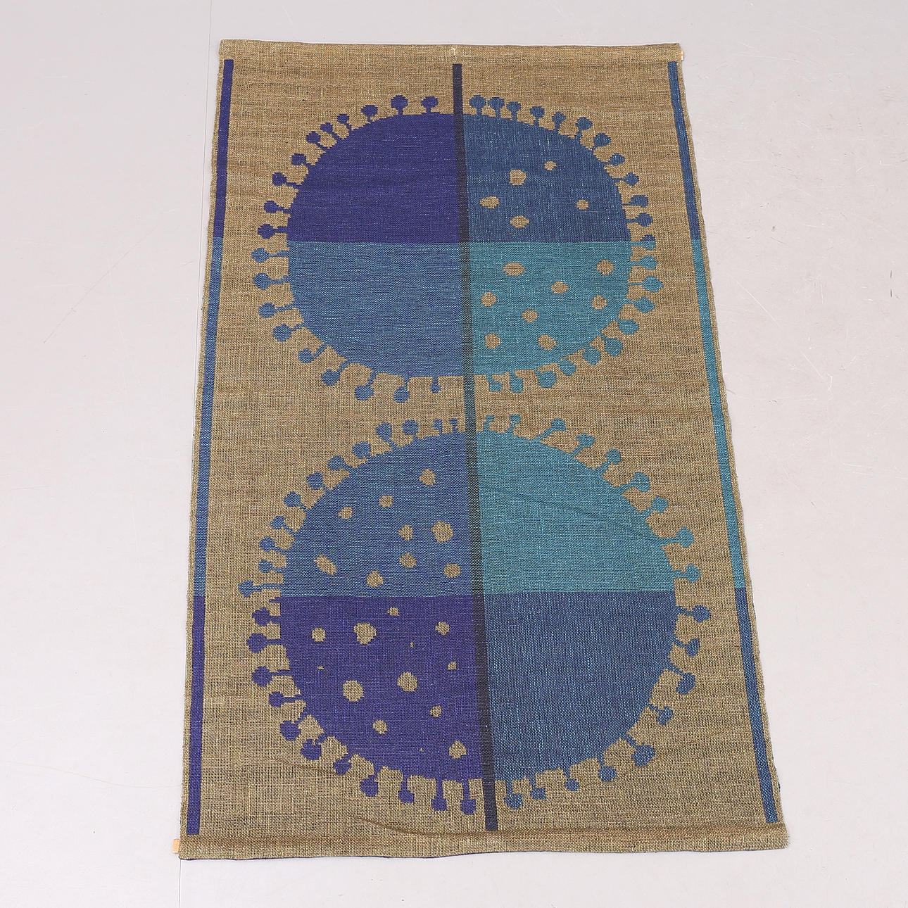 HELMI VUORELMA. Kudottu, kudottu, Suomi.