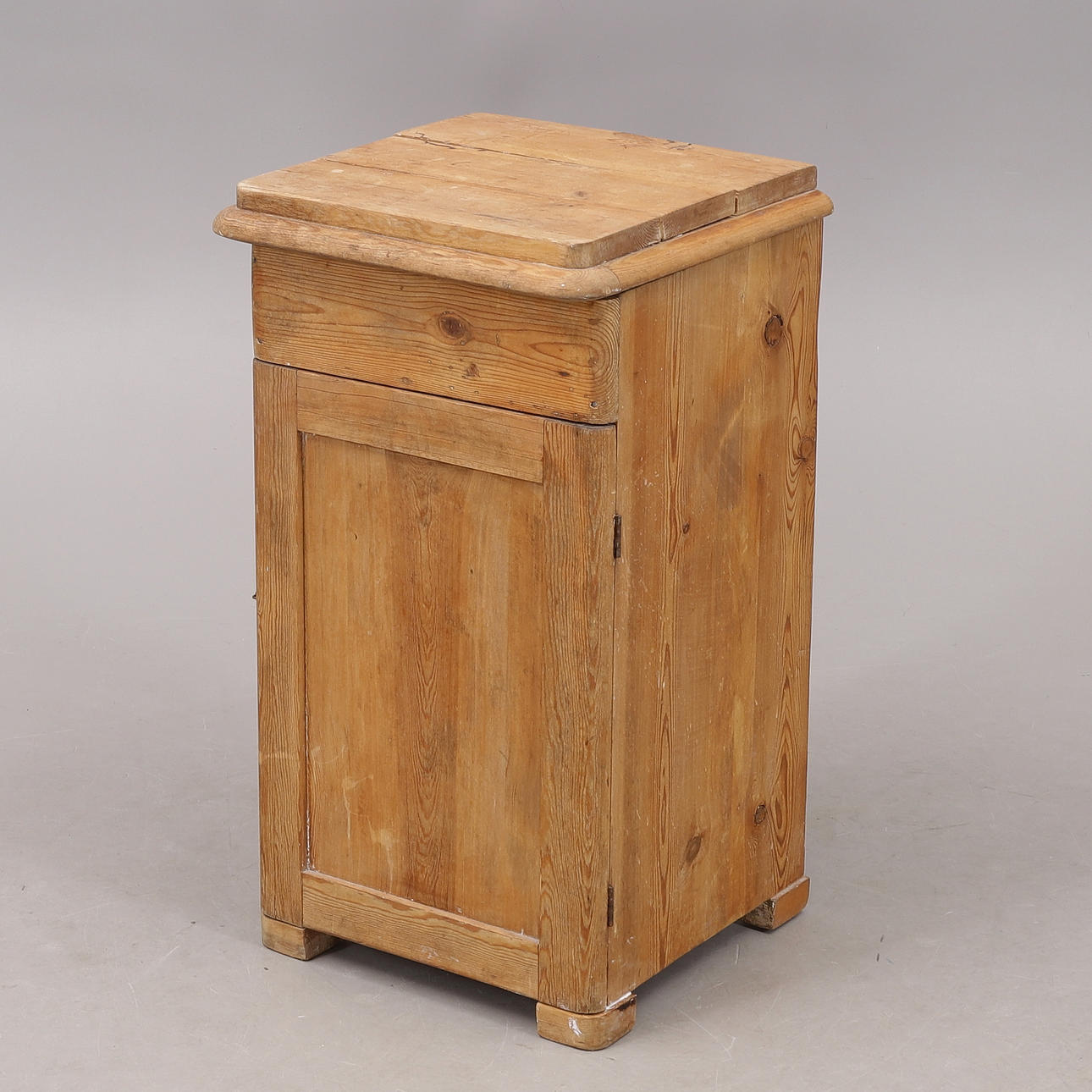 LAVOAR/POTTSKÅP, 1800/1900-tal.