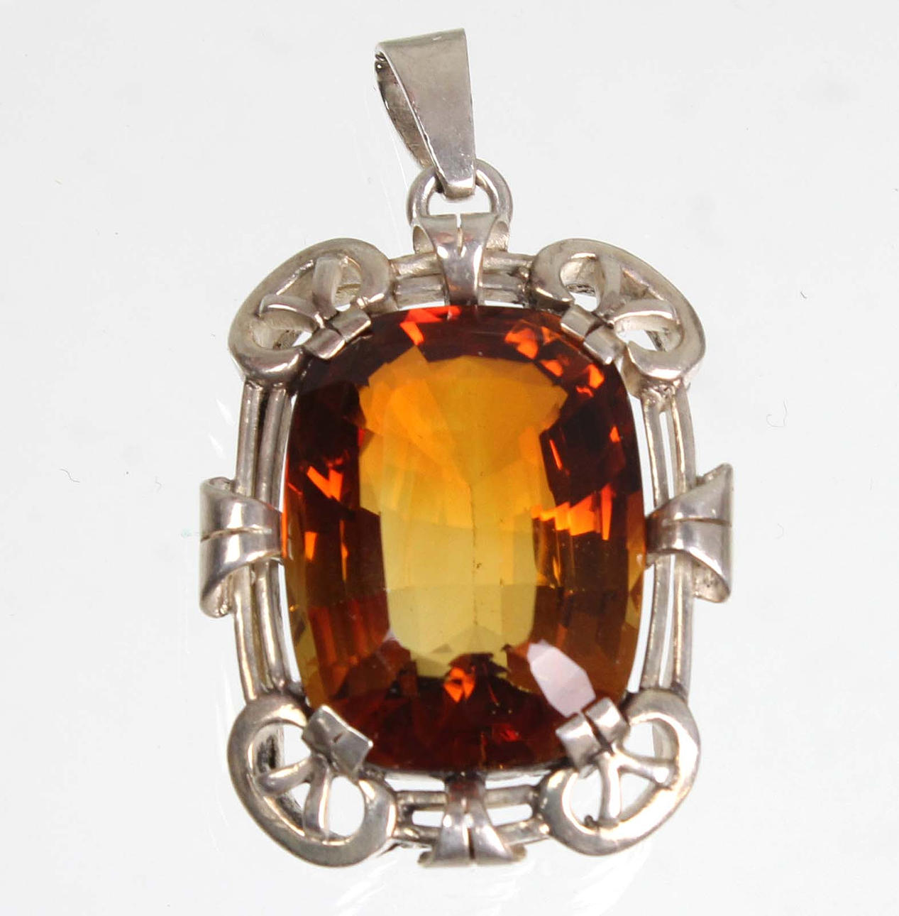 ART DECO HÄNGE, SILVER 935.