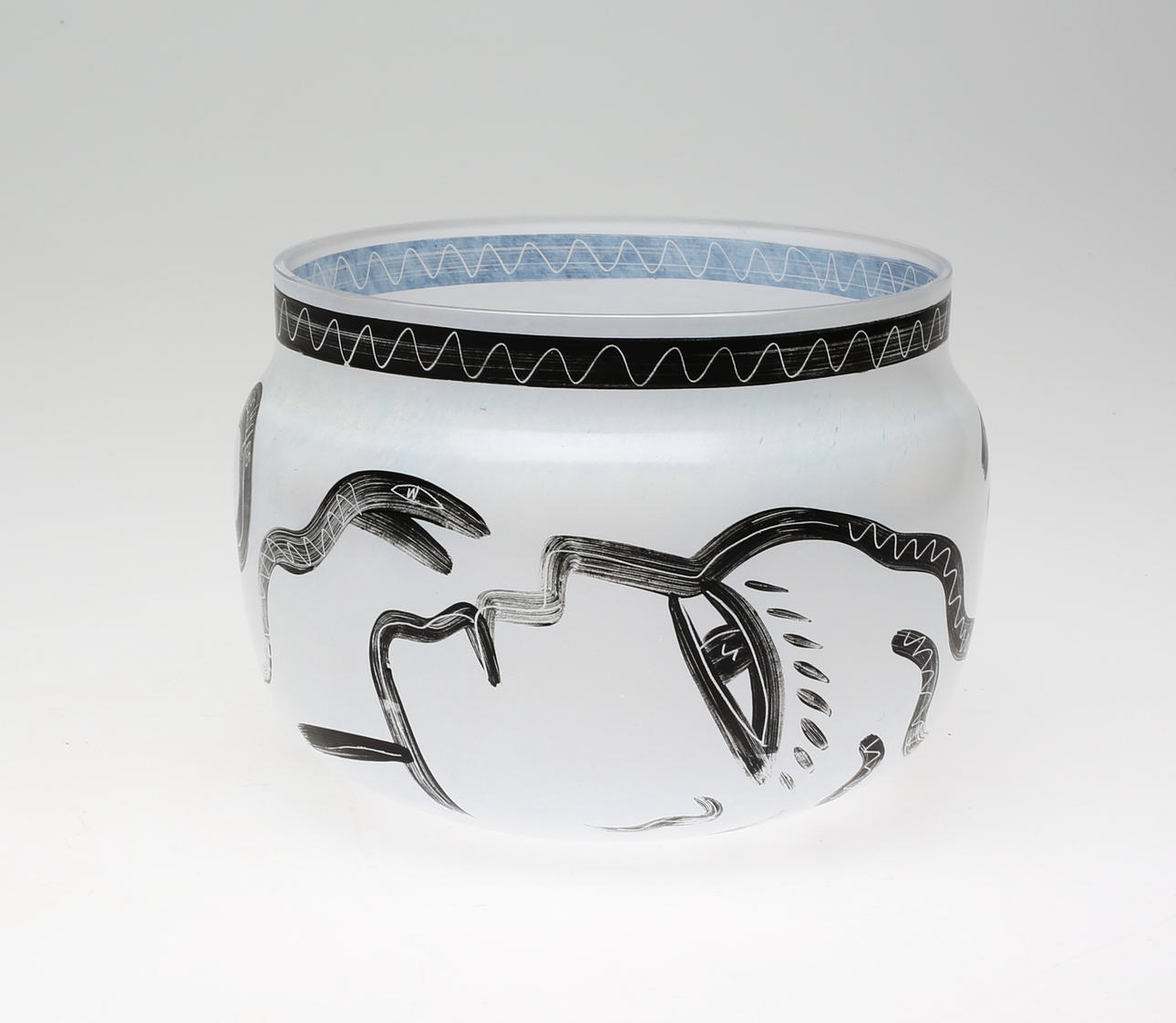 ULRICA HYDMAN-VALLIEN. Glasskål, "Caramba", Fullsignerad.