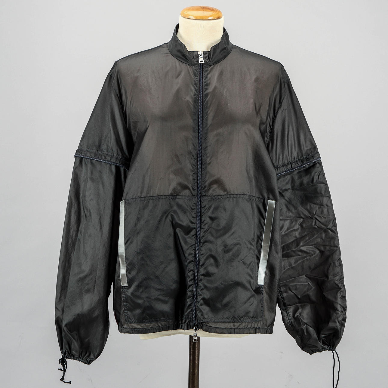 PRADA JAKKE, regntæt, SGV239, str. 50, nylon.