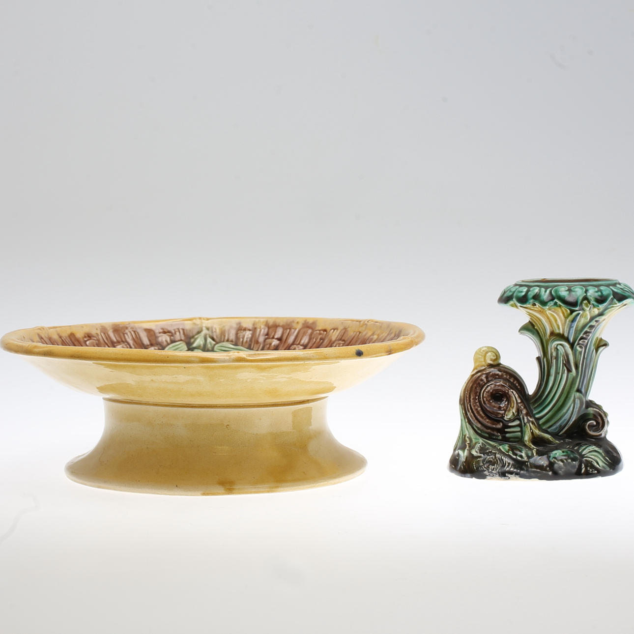 VAS samt FAT. Majolika. Sekelskiftet 1900.