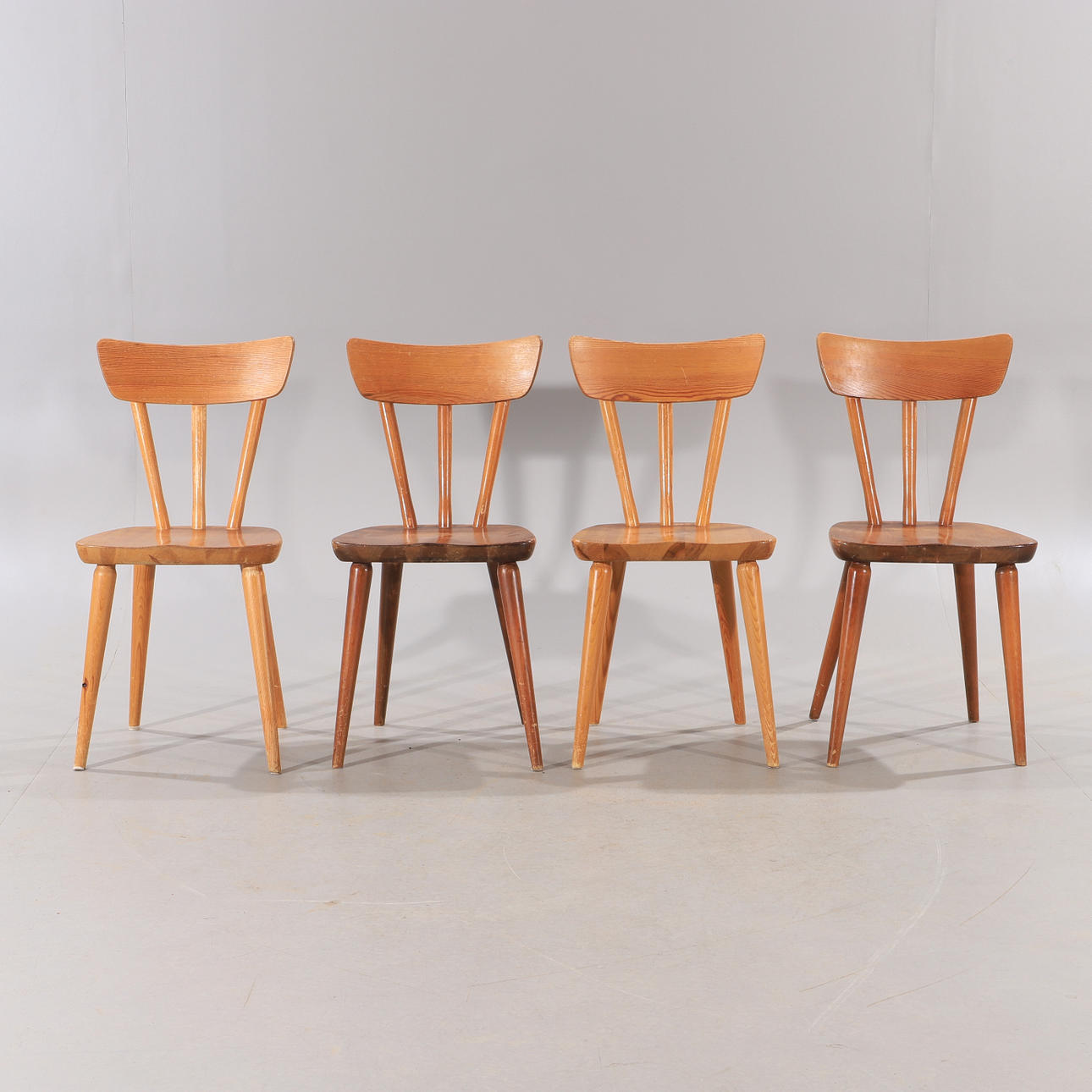 GÖRAN MALMVALL. Chairs, 4 pieces, Swedish Fur.