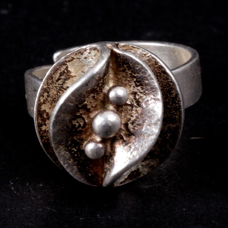 RING, sterlingsilver, Theresia Hvorslev, Mema, Lidköping, 1979.