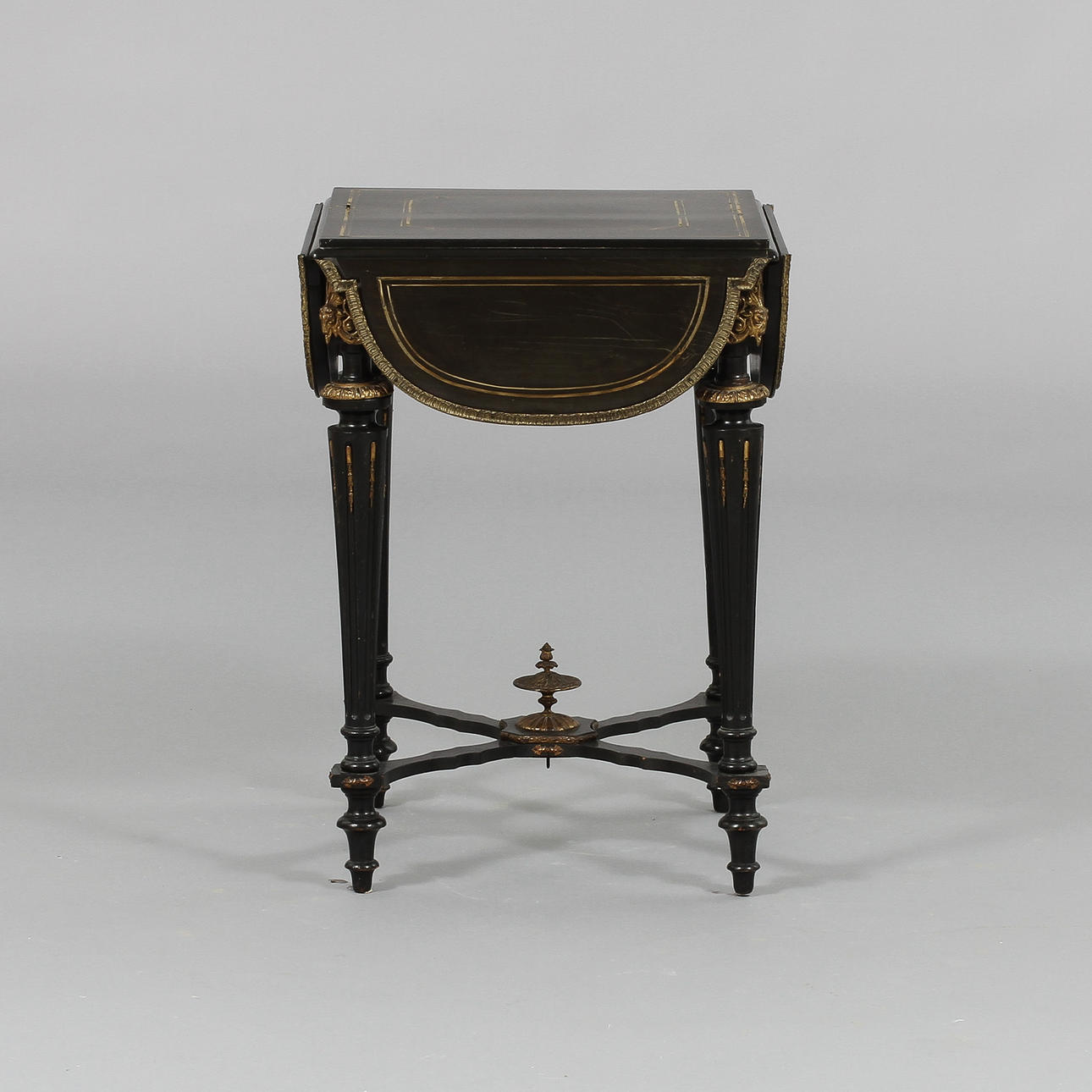 BORD, nyrenässans 1800-talets slut.