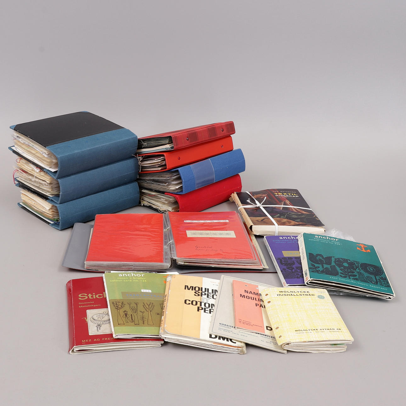 TEXTILE and SEWING SAMPLES, etc., approx. 8 folders.