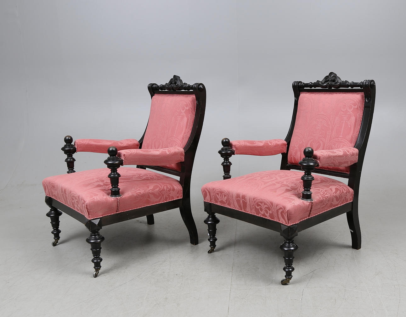 FÅTÖLJER, ett par, nyrenässans, sent 1800-tal.