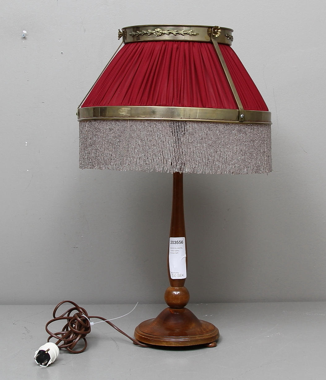 BORDSLAMPA, 1900-talets första hälft.