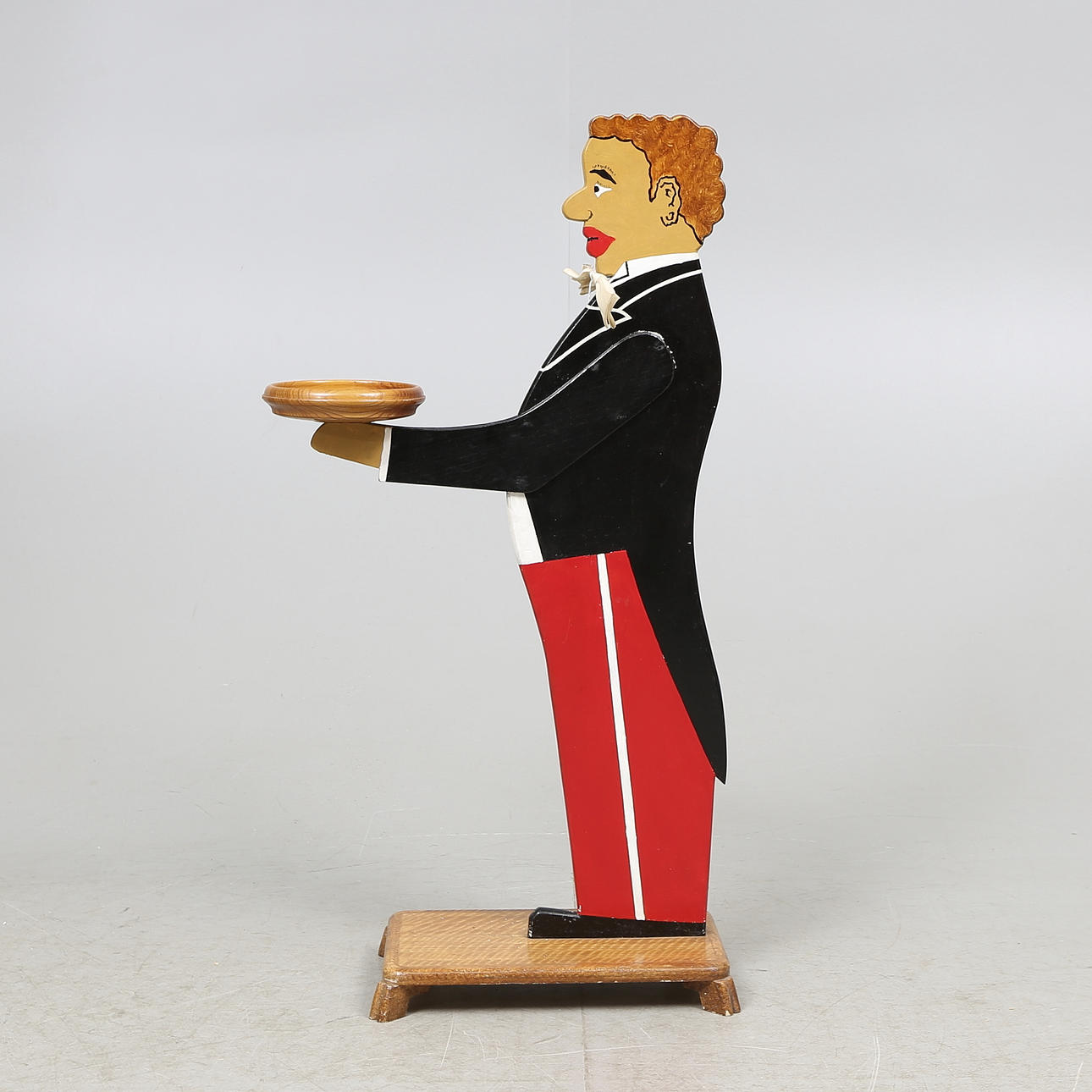 BETJÄNT, 1900-talets första hälft.