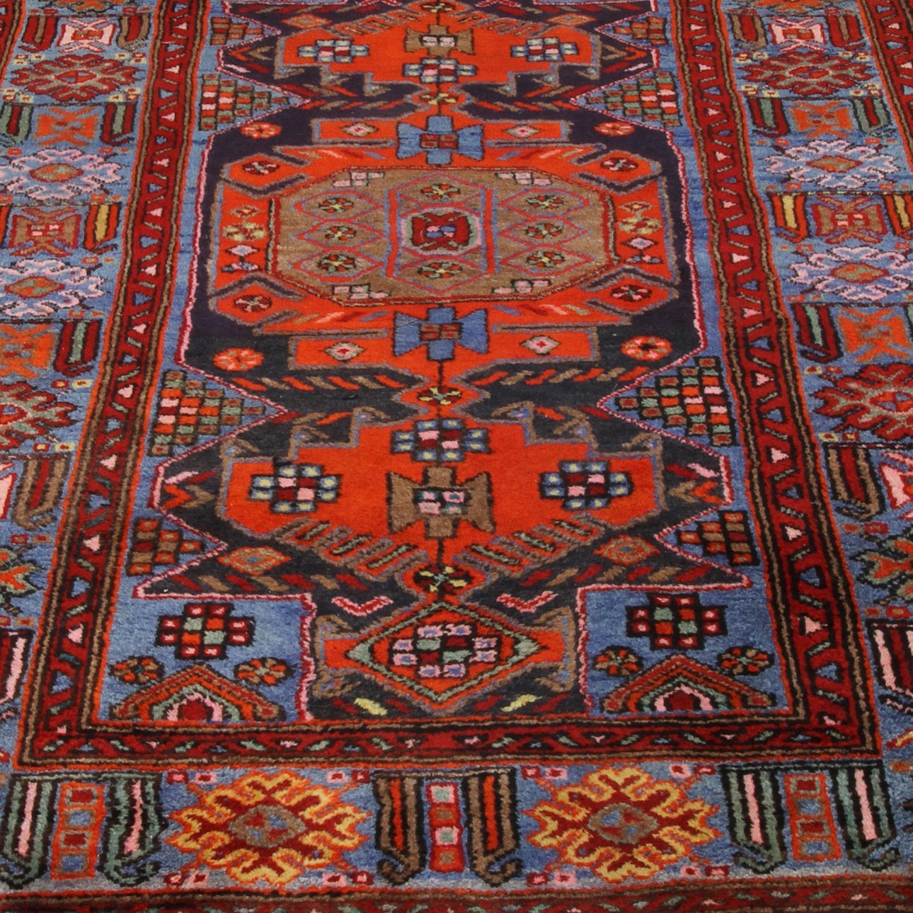 MATTA, orientalisk, ca 195 x 132 cm.