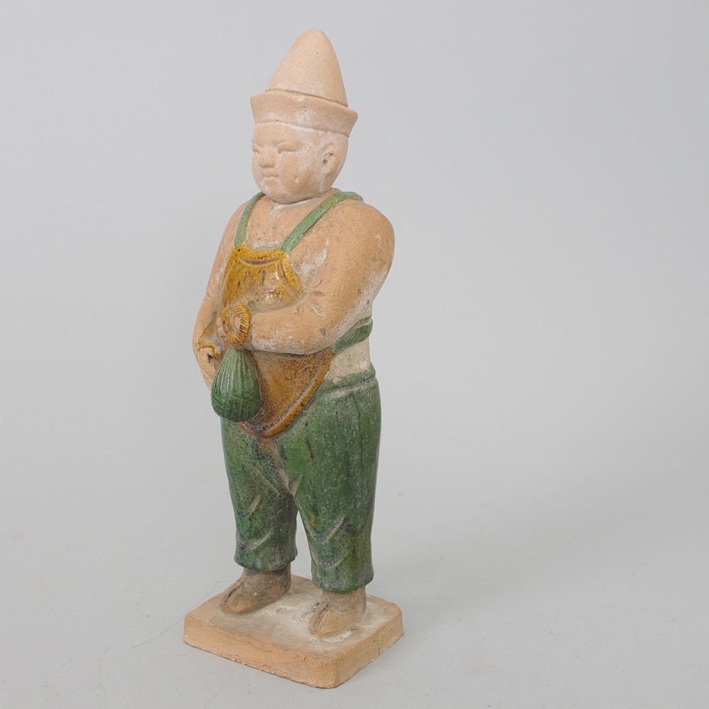 GRAVFIGURIN, glaserad terrakotta, Kina, Ming.