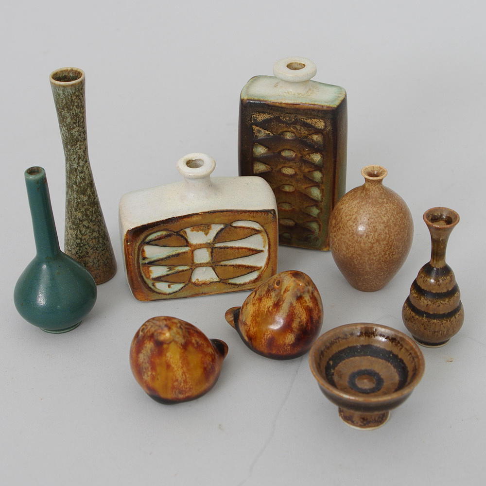 KERAMIKMINIATYRER, 9 stycken, John Andersson m.fl., Höganäs.