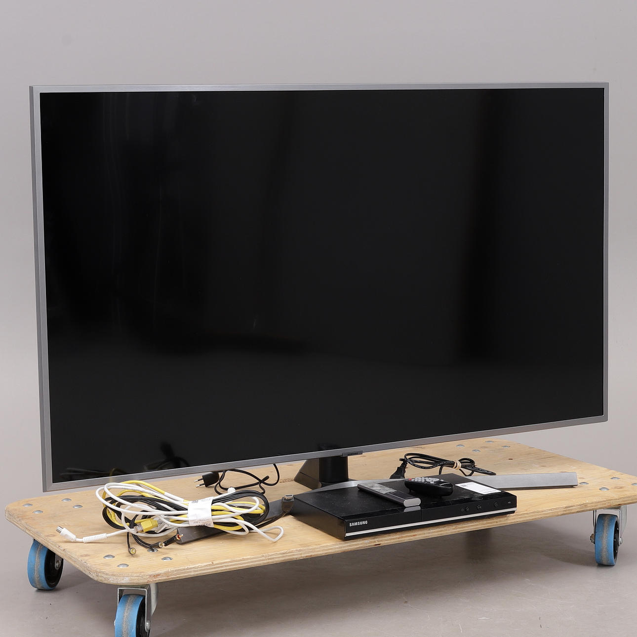 TV, DVD, 2 parts, Samsung.