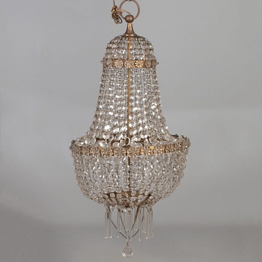 CORONA DE CRISTAL. estilo imperio.