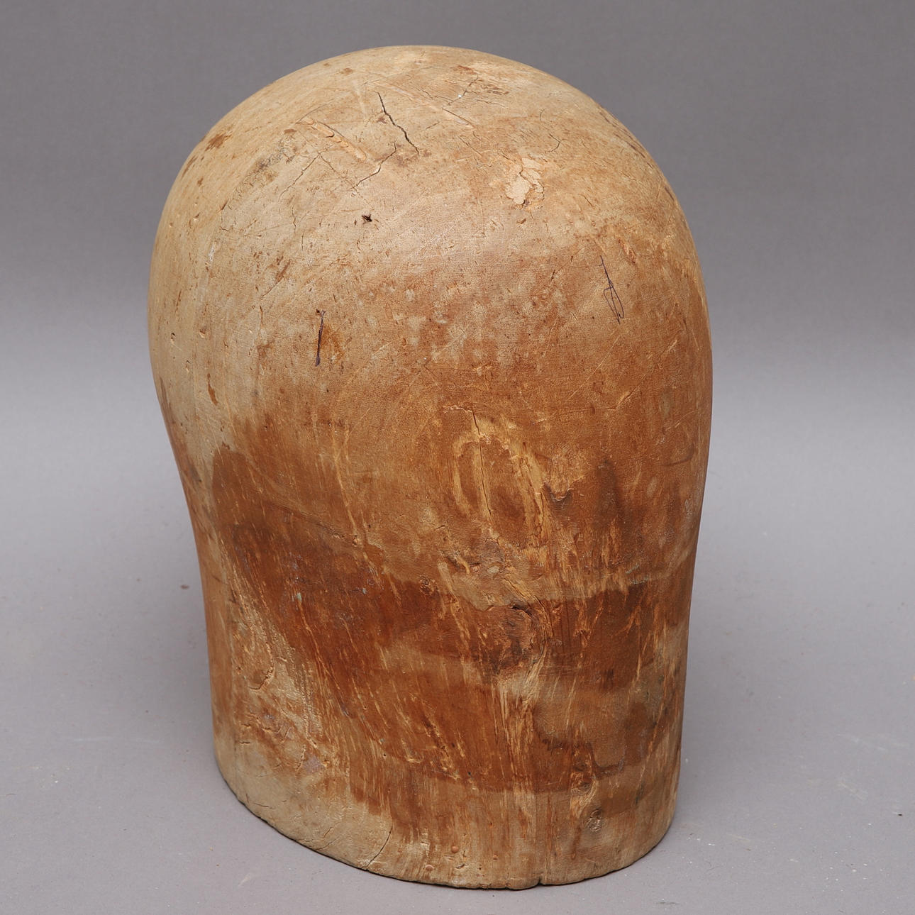 PERÜCKENSTÄNDER, Holz, Größe 59.