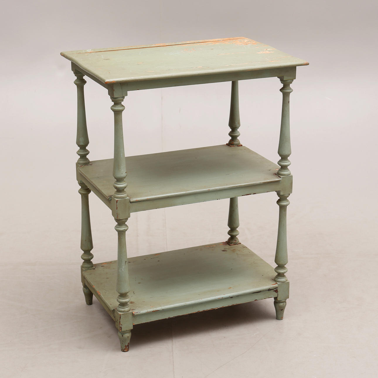 HYLLA, tre plan, 1900-talets första hälft.