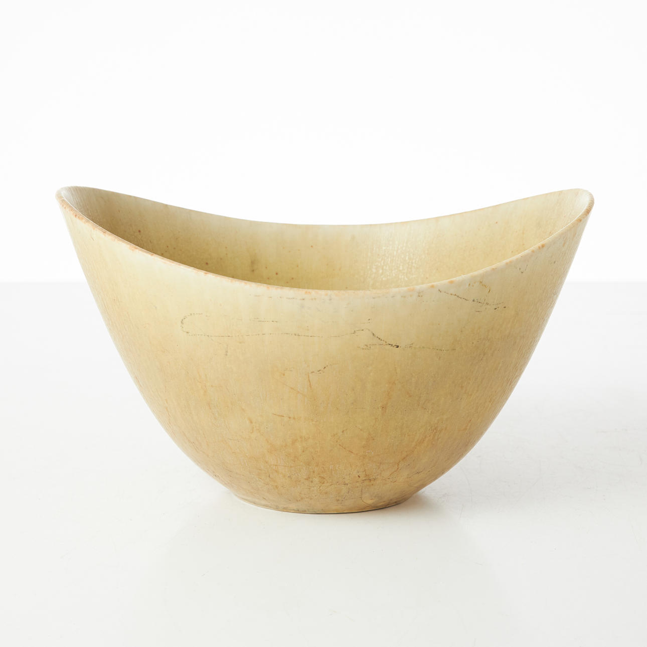 GUNNAR NYLUND. Bowl, Rörstrand, stoneware.