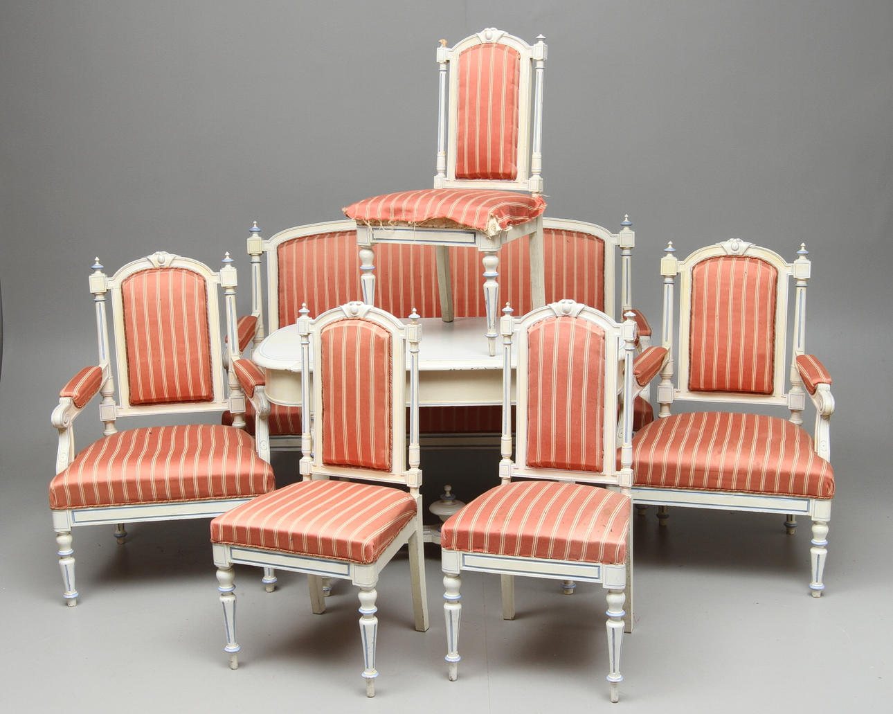 SALONGSGRUPP, 8 delar, nyrenässans, 1800-tal.