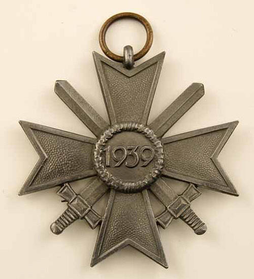 WAR MERIT CROSS med svärd 2. Klass 1939.