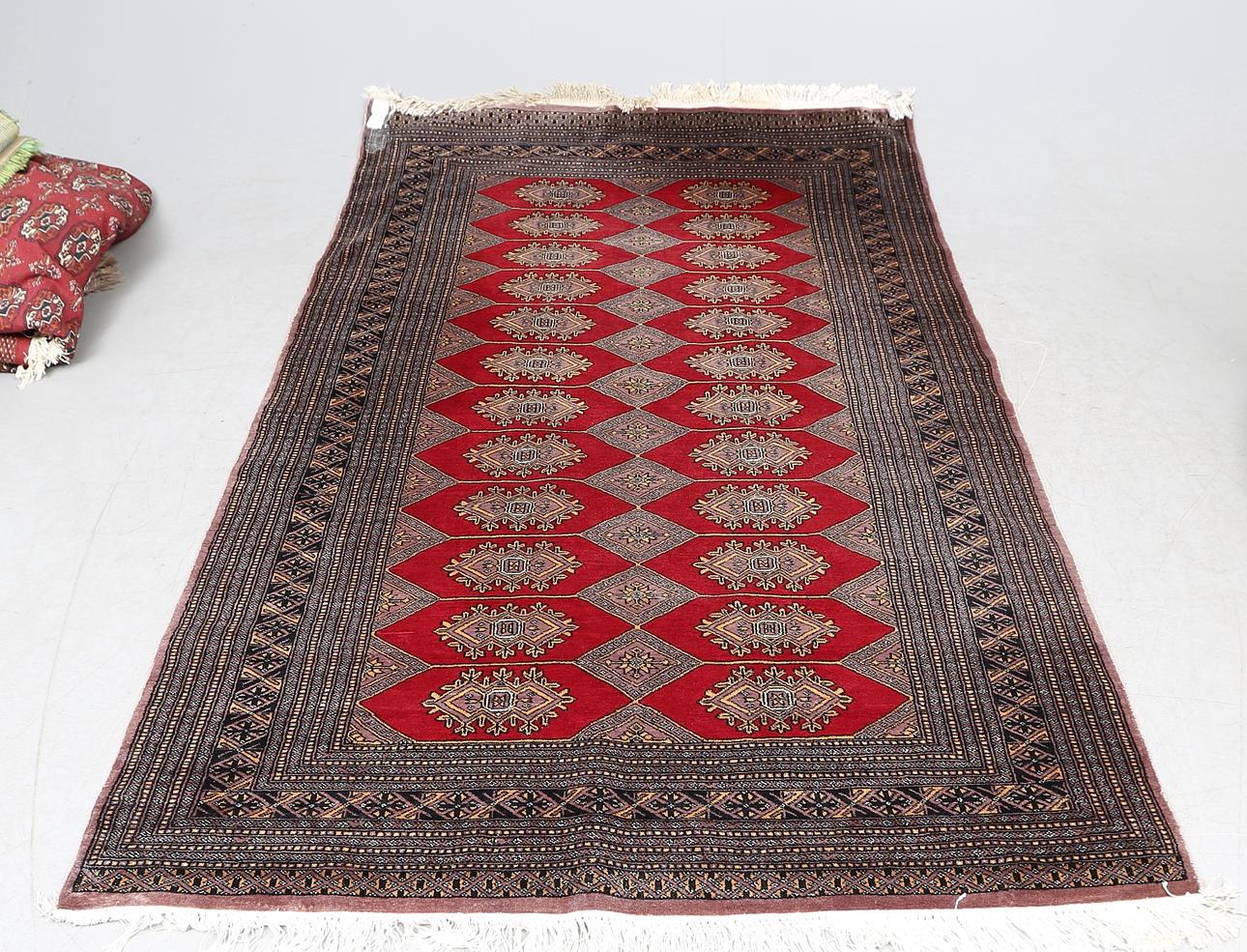 MATTA, Pakistan, 232x157 cm.