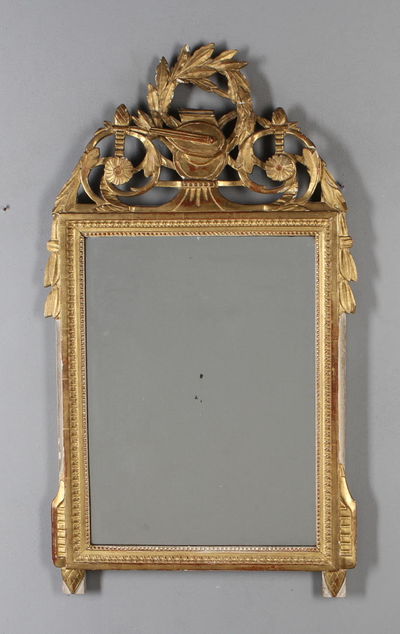 SPEGEL, sengustaviansk, omkring sekelskiftet 1800.