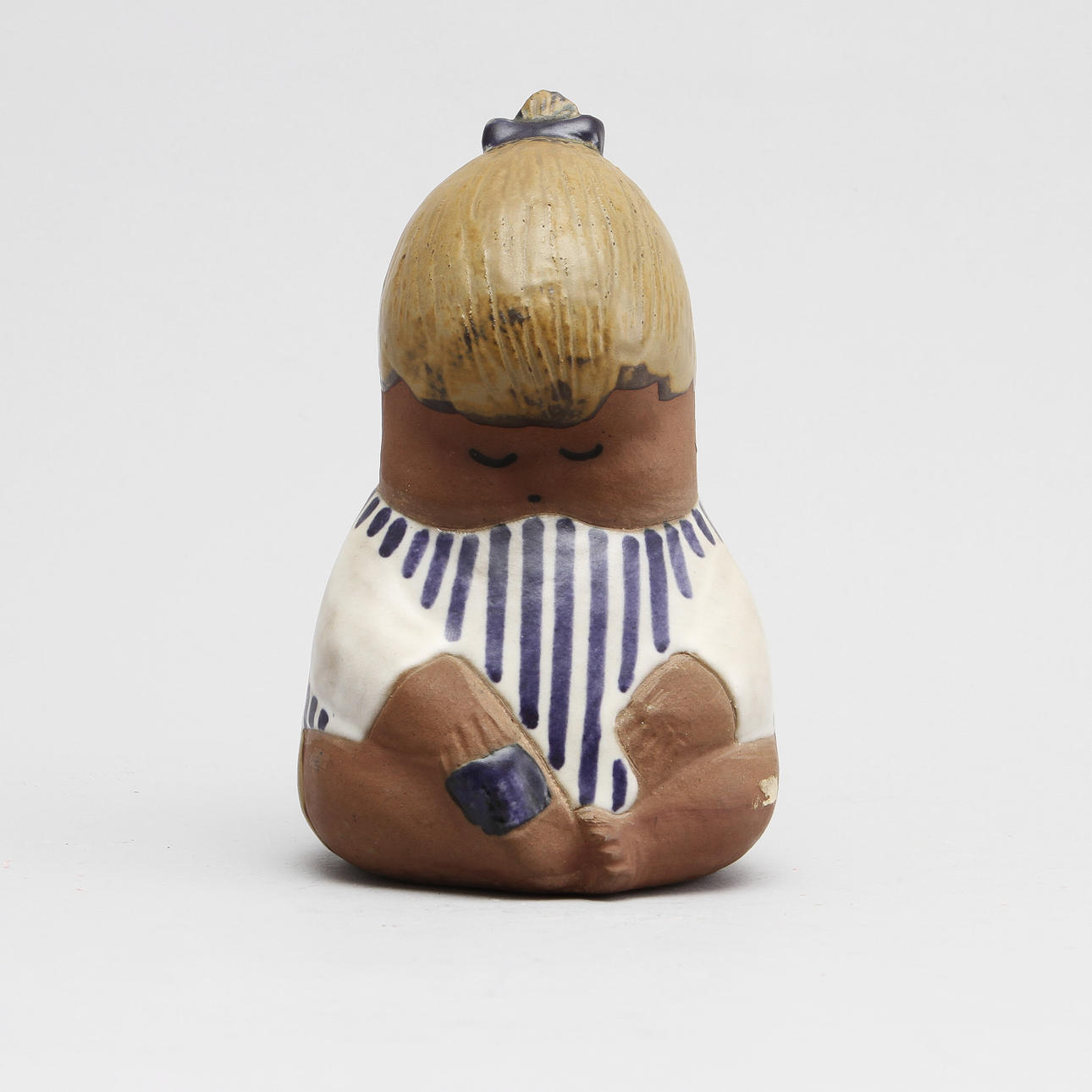 LISA LARSON. Figurin, "Johanna", keramik.