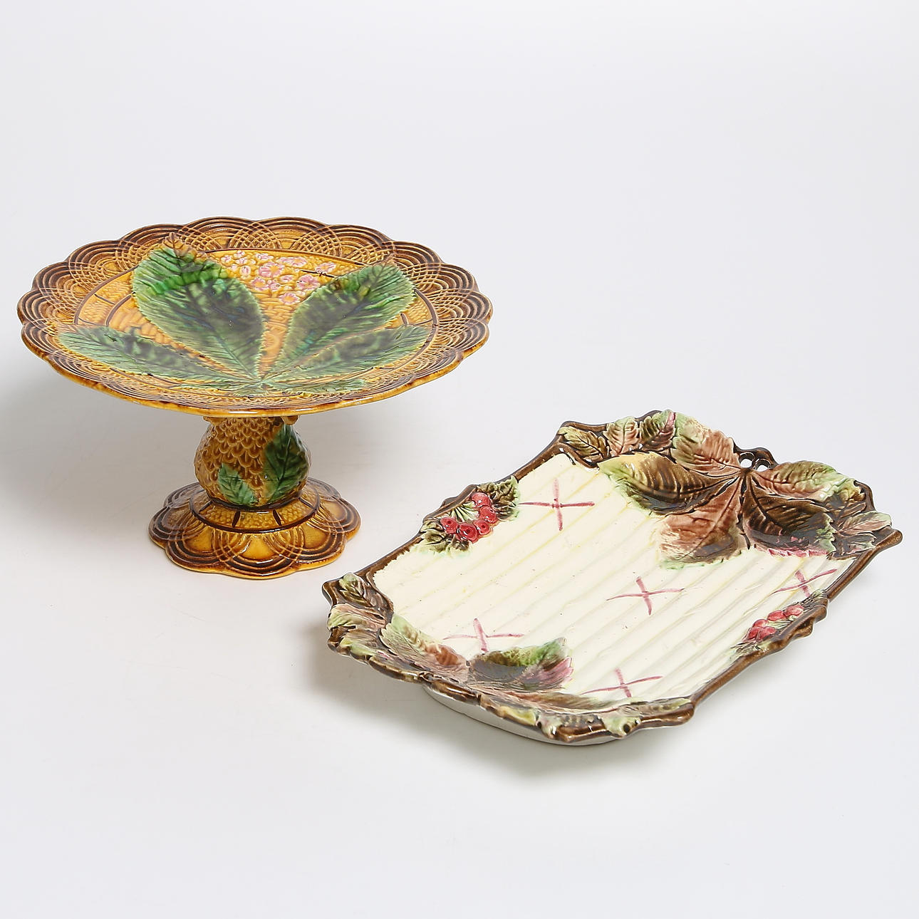 KAKFAT samt SPARRISFAT, 2 delar, majolika, bl.a. "Villeroy & Boch" 1800-tal.