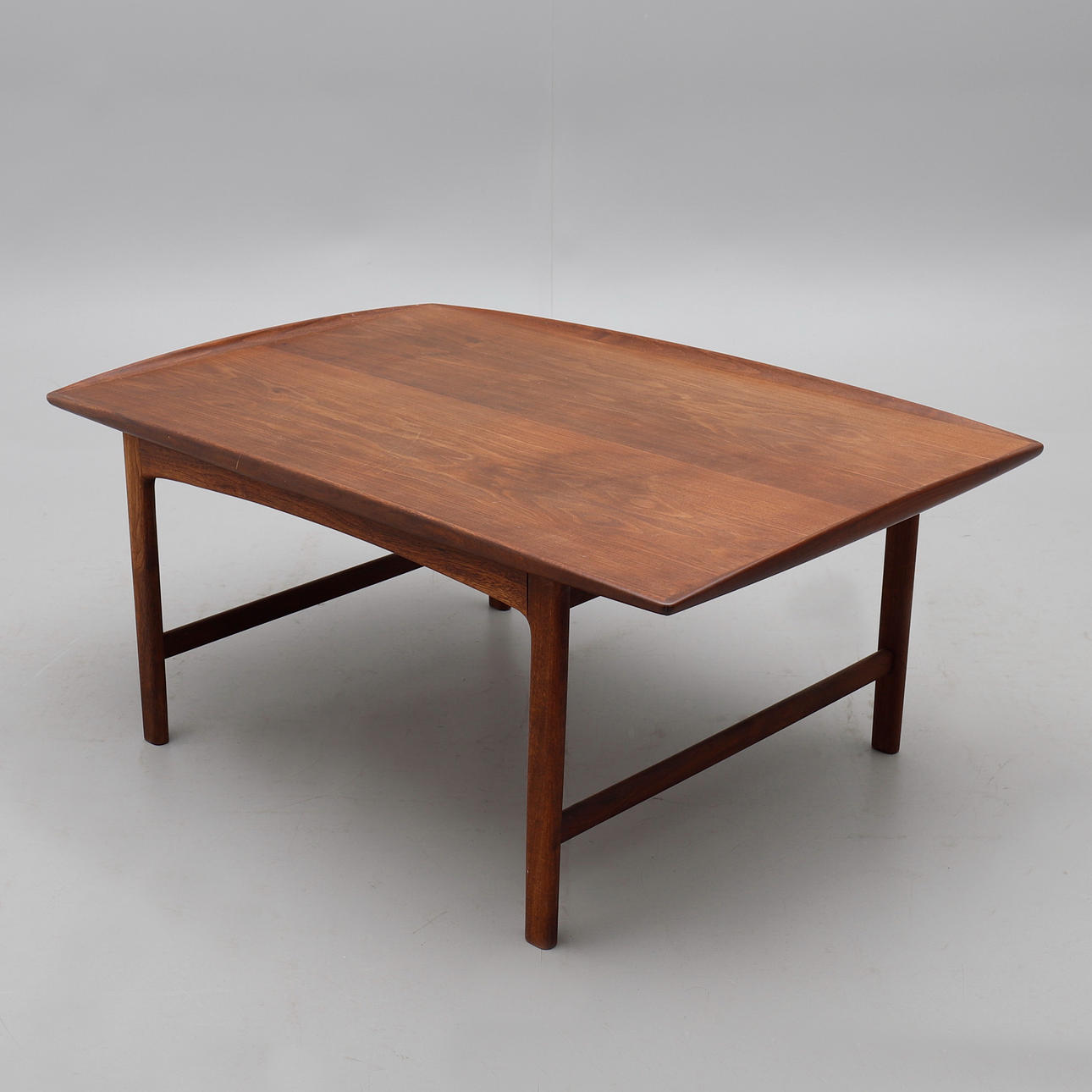 FOLKE OHLSSON. COFFEE TABLE, "FRISCO", TEAK, 1960s.