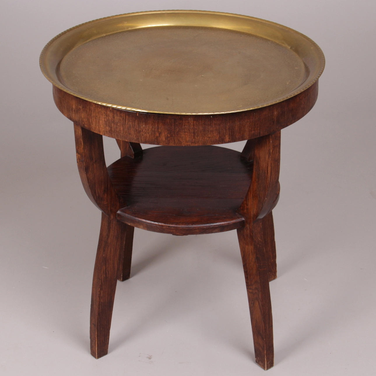 RÖKBORD, med bricka i mässing, 1900-tal.