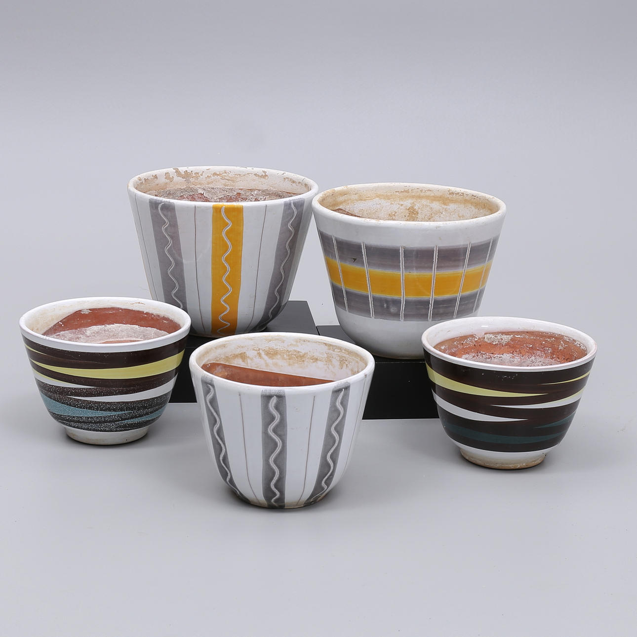 BLOMKRUKOR, 5 st, keramik, 1900-tal.