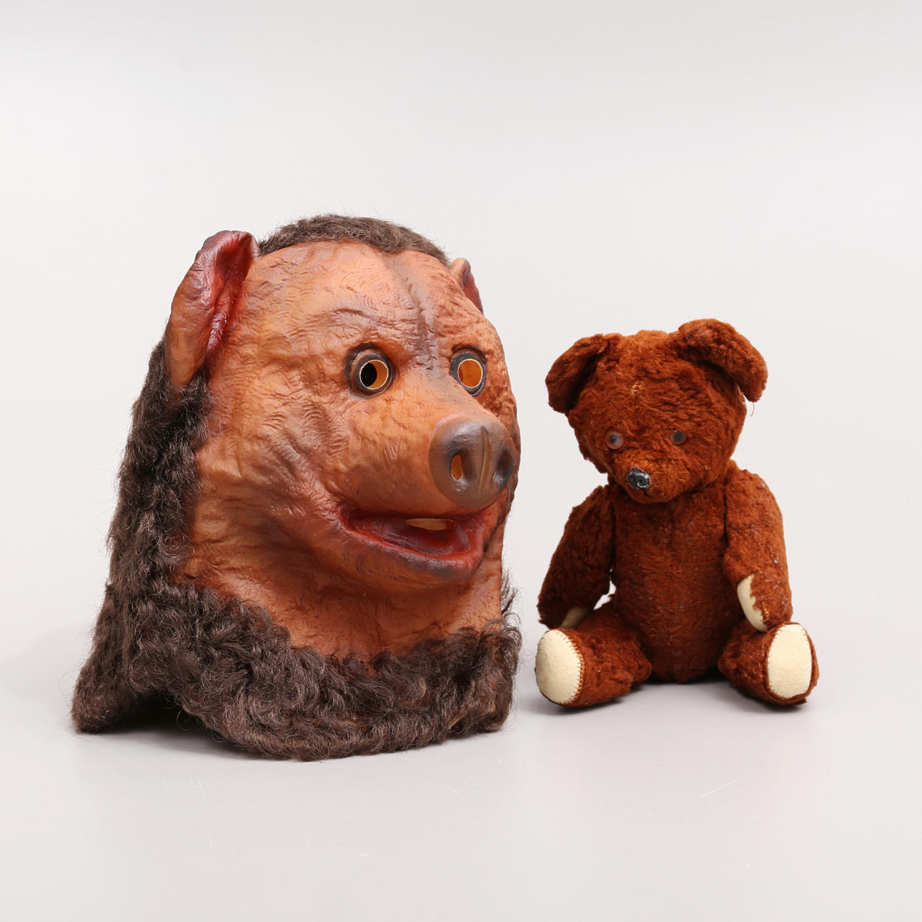 BAMSE- og BJØRNEMASKE, 1950'erne.